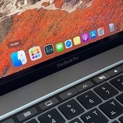 Macbook pro 16インチ 2019の画像