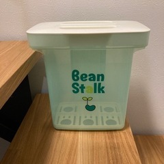 哺乳瓶消毒専用容器の画像