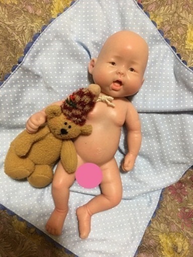 小さくて可愛い赤ちゃん フルシリコン