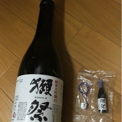 新品　未開封　獺祭　+レアなミニチュア獺祭おちょこ付　純米大吟醸　の画像