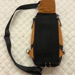  TCN LIBERO レザー ボディバッグ ショルダーの画像