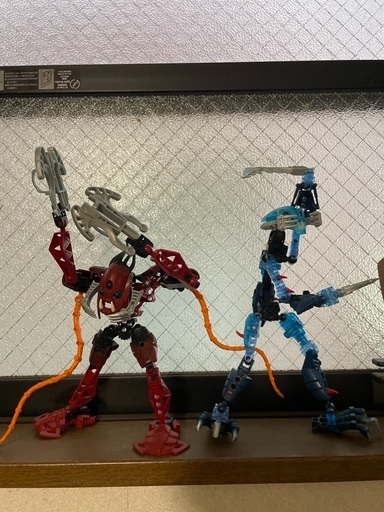 ブロックのフィギア？