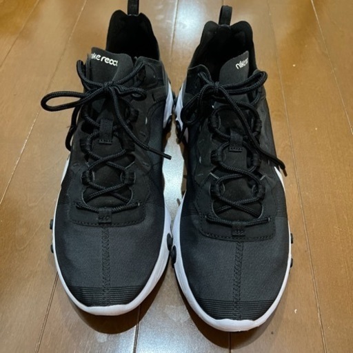 NIKE エアリアクト