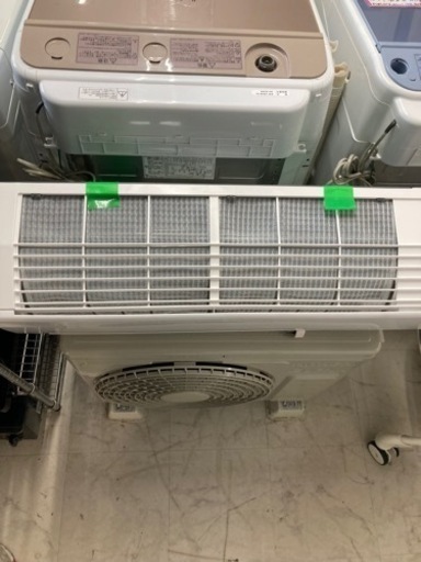 ★美品【中古品】2022年製 HITACHI エアコン 白熊くん RAS-AJ22L 6畳用