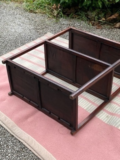 ◎お値下げしました‼️ 逸品 李朝様式 古い朝鮮棚 飾り棚 無垢材 韓国 伝統工芸 四方棚和モダン柳宗悦河井寛次郎北海道松本民芸コレクター所蔵品 です。 ◎お値下げしました‼️ 逸品 李朝様式 古い朝鮮棚 飾り棚 無垢材