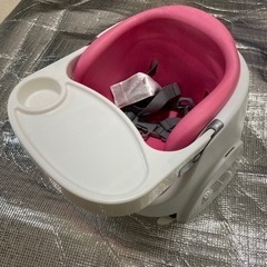 ingenuity インジェニュイティ ベビーチェア　赤