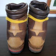 MattenBell 登山靴 トレッキングブーツの画像