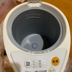 電気ポットの画像