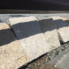 間知石　400×300×350内外