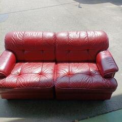 赤いソファー×2
