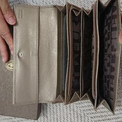 【再値下げ】FURLAの財布の画像