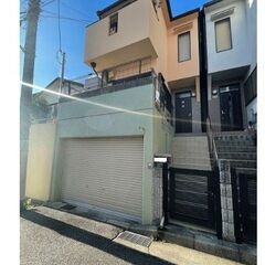 駐車場あり🚙✨広々4SLDK戸建て🏠設備も充実でおすすめです😊