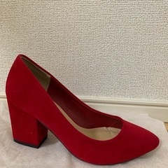 【超美品】レッドベルベットヒールパンプスの画像
