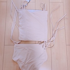 ベージュ　タンキニの画像