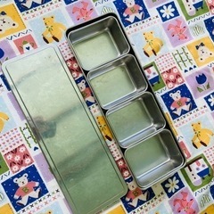 薬味入れ　厨房機器　4個入れ　ステンレス　中古品