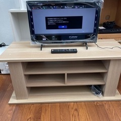 送料・設置込み　液晶テレビ&TVボード　24型　FUNAI 2022年