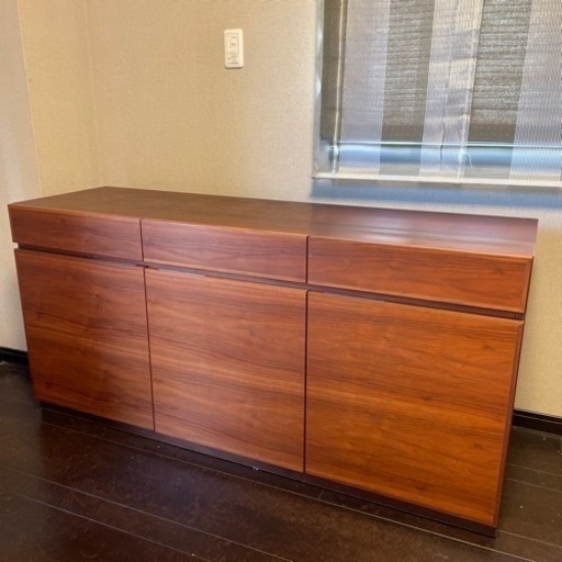 サイドボード(10年ほど前にACTUSにて購入)