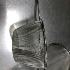 キッチン小物 取っ手付きザル  業務用調理器具の画像