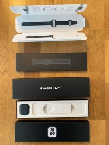 アップルウォッチ　Apple Watch Nike Series 7（GPS + Cellular）- 41mm