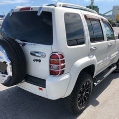 Chrysler Jeep Cherokee Limited カスタムの画像