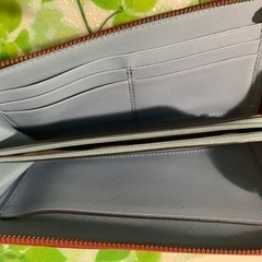 美品です❗️kate spade new york 長財布/赤色　の画像