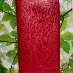 美品です❗️kate spade new york 長財布/赤色　の画像