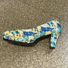 【新品】花柄パンプスの画像