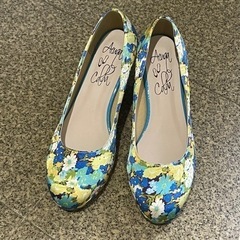 【新品】花柄パンプスの画像