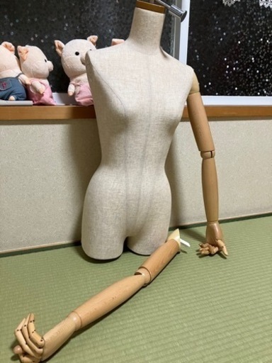吊り下げトルソー