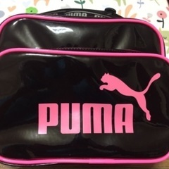 PUMAエナメルバッグ(小さめ)
