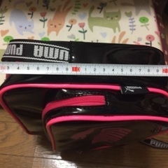 PUMAエナメルバッグ(小さめ)の画像
