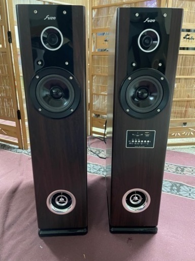 タワースピーカー