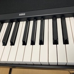 Korg 電子ピアノB1  イス•スタンド付きの画像