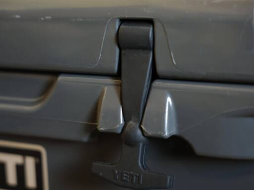 YETI タンドラ35 チャコール　限定色 イエティ　クーラーボックス