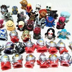 ウルトラマン指人形72個セットの画像