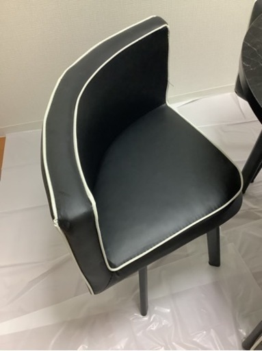 ダイニングテーブル