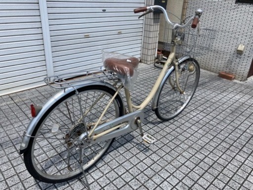 【26インチ自転車】ブリヂストン製　変速なし　前カゴ、グリップ、ブレーキワイヤー、鍵新品❗️若林自転車　唐崎店　SALE中❗️
