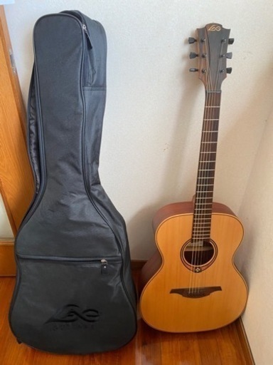 アコスティックギター［ソフトケース付き］