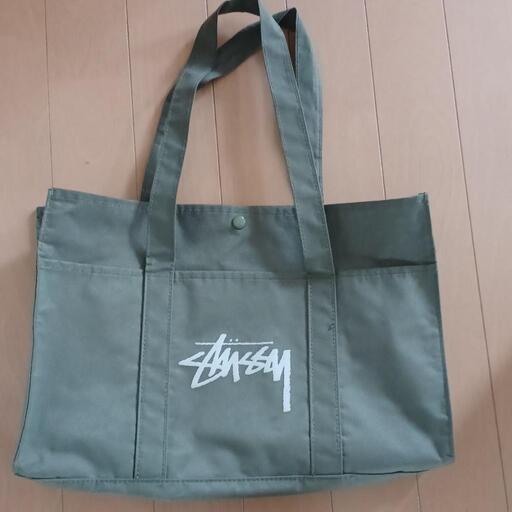 STUSSY　バッグ　ステューシー　カーキ色　グリーン　トートバッグ　メンズ　レディース　男女兼用\n