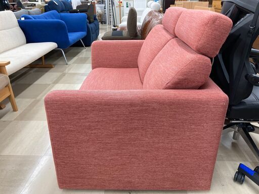 ヘッドレスト付き2人掛けソファー　ﾆﾄﾘ　ﾚｯﾄﾞ　