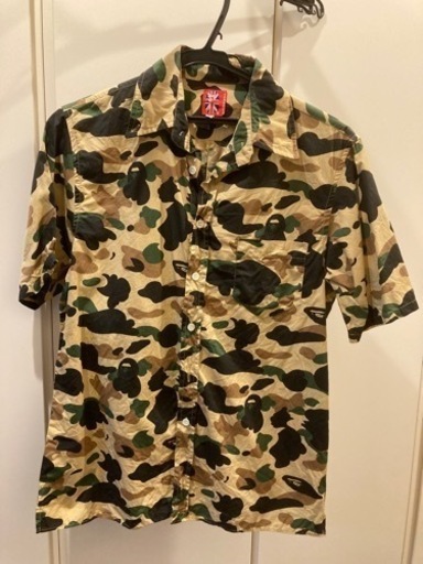 エイプ　猿迷彩半袖シャツ　メンズＳ