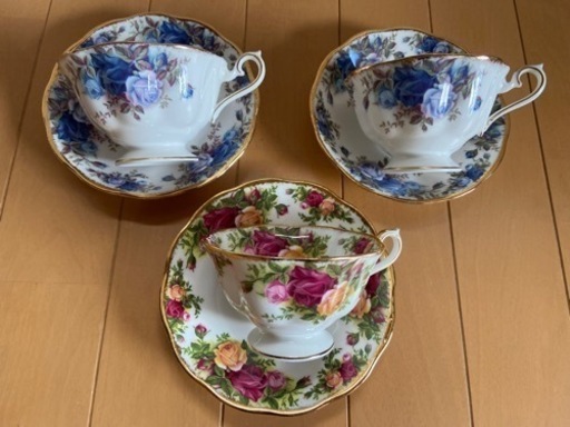 ロイヤルアルバート ROYAL ALBERT   カップ＆ソーサー 3客