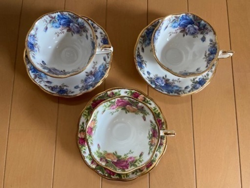 ロイヤルアルバート ROYAL ALBERT   カップ＆ソーサー 3客