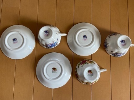 ロイヤルアルバート ROYAL ALBERT   カップ＆ソーサー 3客