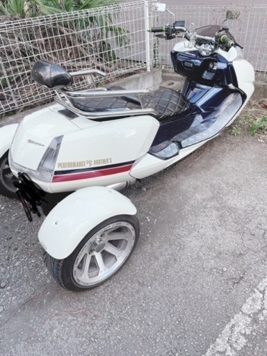 マグザム トライク バッテリー交換必要で動きます。