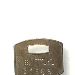 オフィス家具鍵　中古　イトーキ　B1668　書庫　ロッカー　デス...