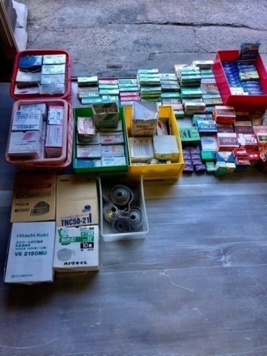 ビス、ロール釘、フィニッシュ、ステップルなどなど