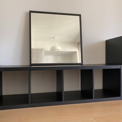 IKEA キャビネットセット（２x４キャビネット、１x４キャビネット、ミラー）の画像