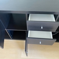 IKEA キャビネットセット（２x４キャビネット、１x４キャビネット、ミラー）の画像