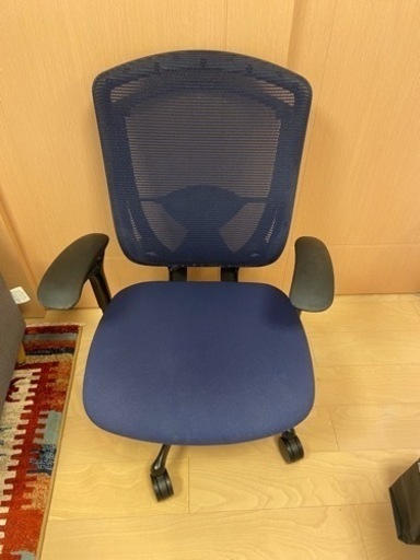 オカムラ オフィスチェア  コンテッサ　8月末東京都千代田区引き渡し希望